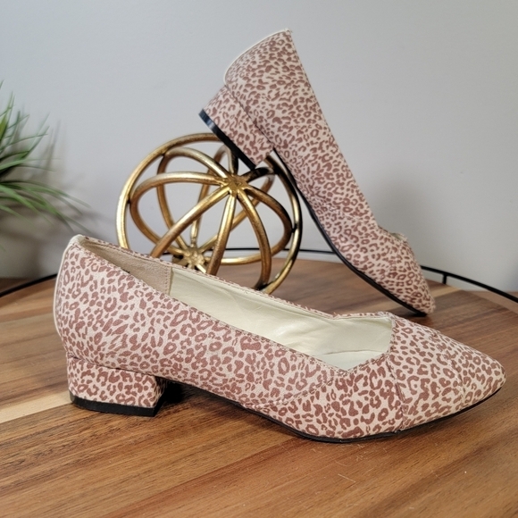 Journey Mini Leopard Print Pointed Toe Heeled Loafers Size 6 - Picture 5 of 17